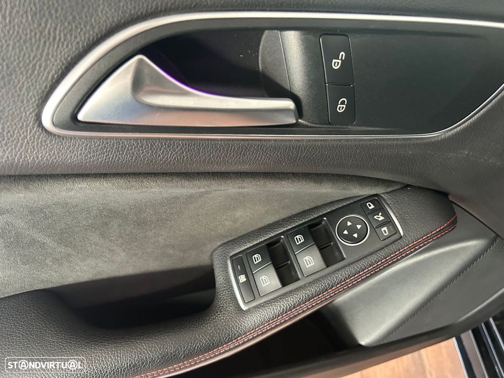 Mercedes-Benz A 200 d AMG Line - 20