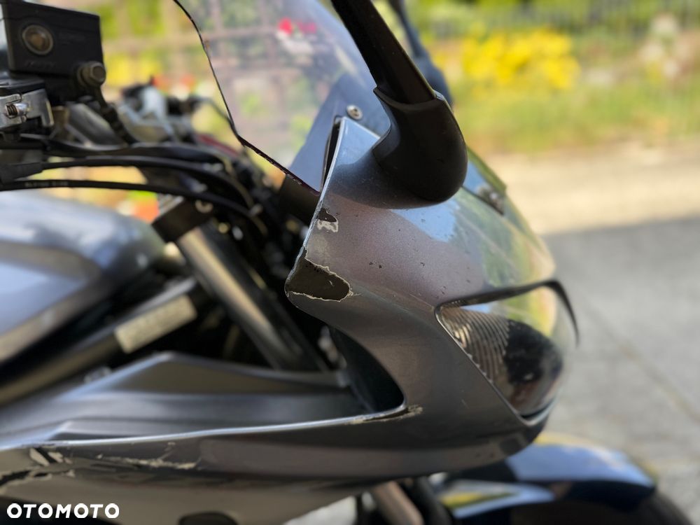 Yamaha FZS - 10