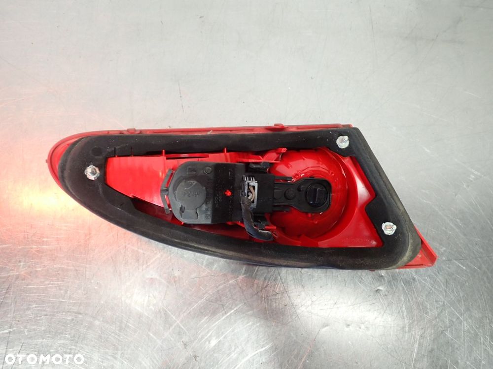 LAMPA PRAWA TYLNA KLAPA SEAT LEON II - 4