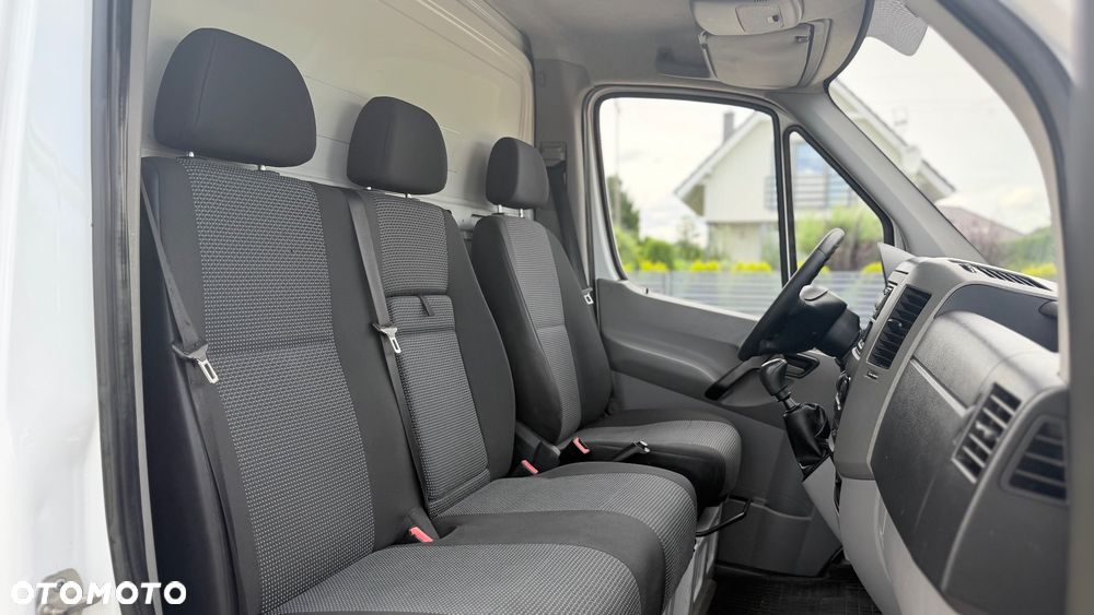 Mercedes-Benz Sprinter - 22
