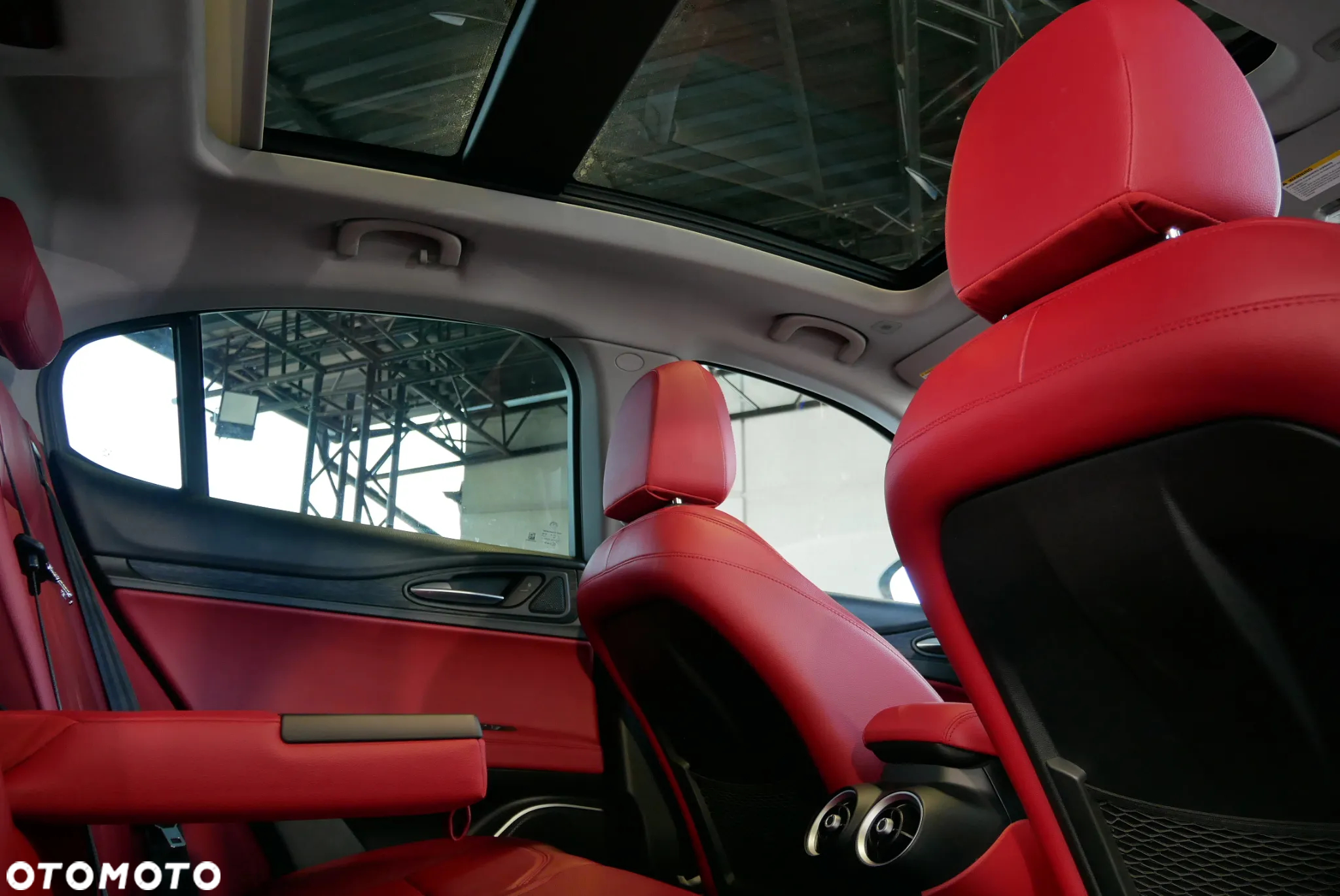 Alfa Romeo Stelvio - 23