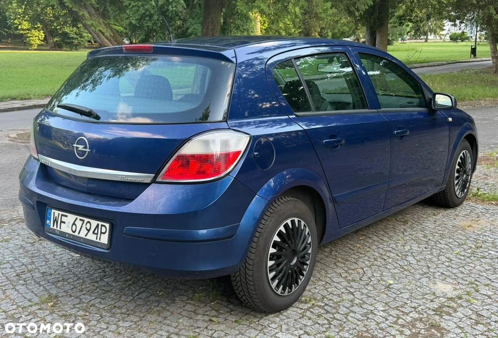 Opel Astra 1.6 Edition - 2