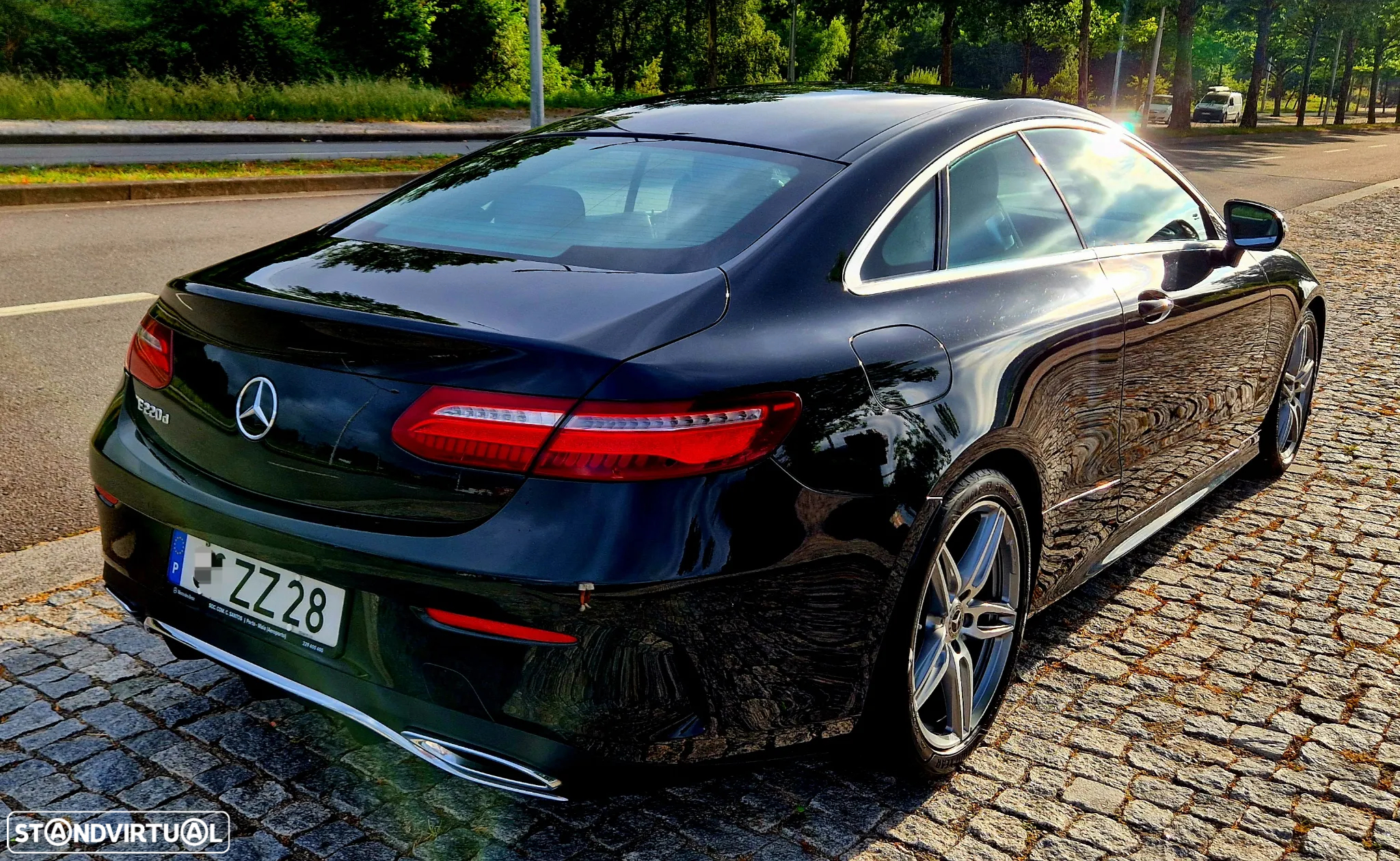 Mercedes-Benz E 220 d AMG Line - 3