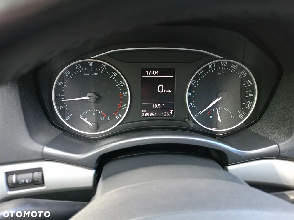 Skoda Octavia - 10