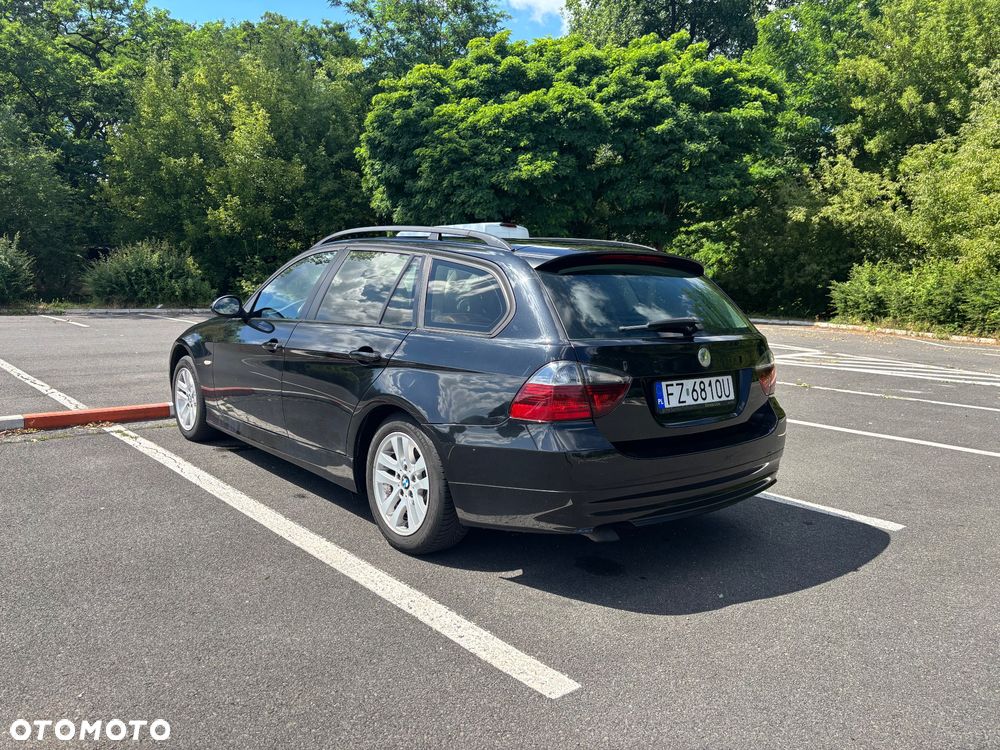 BMW Seria 3 320d - 11