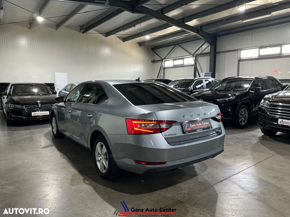 Skoda Superb 2.0 TDI 4X4 DSG Style - 5
