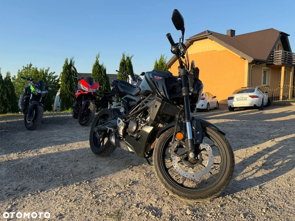 Honda CB - 2