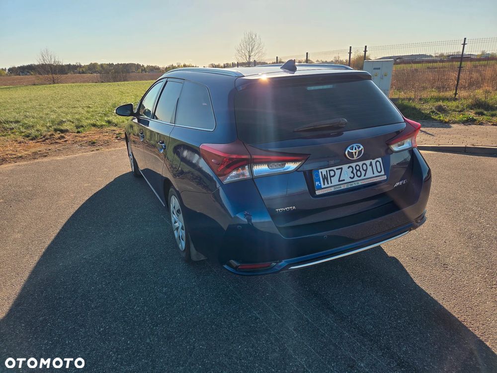 Toyota Auris 1.6 Comfort - 9