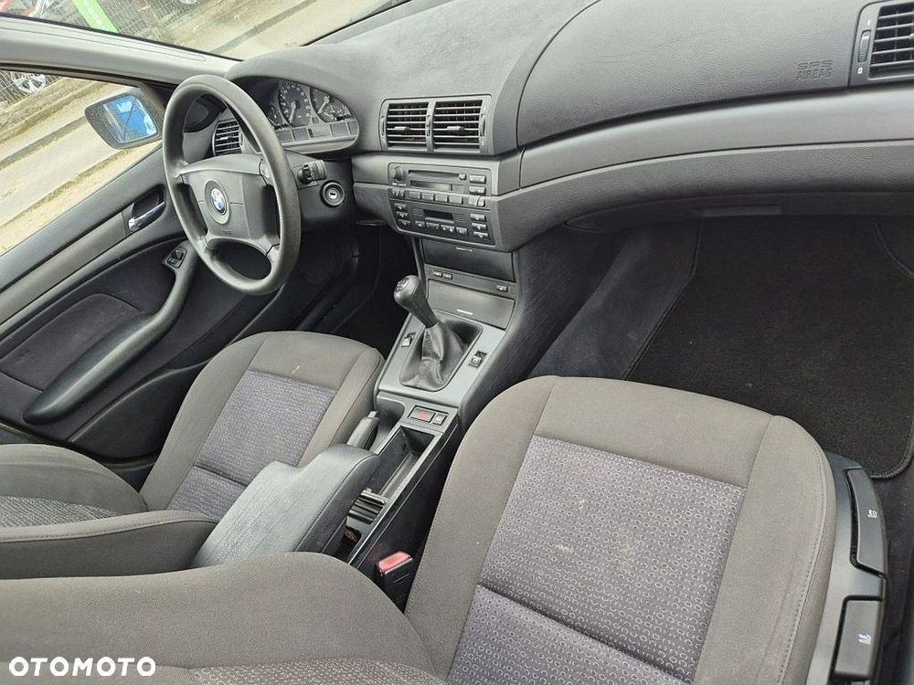 BMW Seria 3 318i - 6