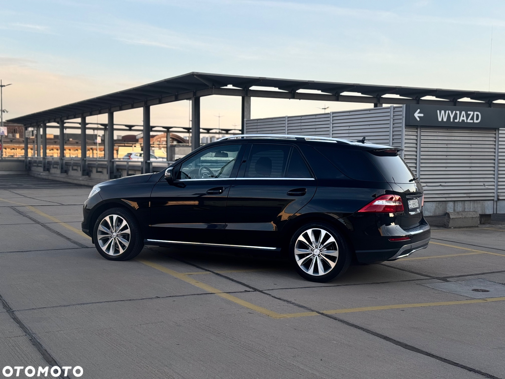 Mercedes-Benz ML 350 BlueTec 4-Matic - 5