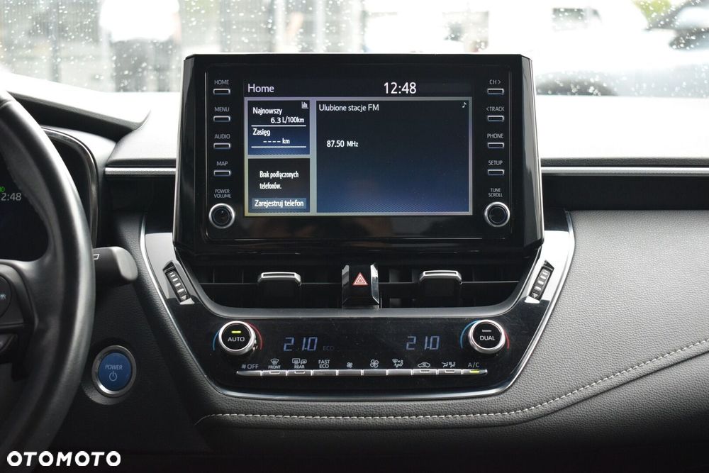 Toyota Corolla 2.0 Hybrid Comfort - 17