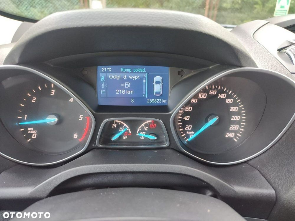 Ford Kuga - 17