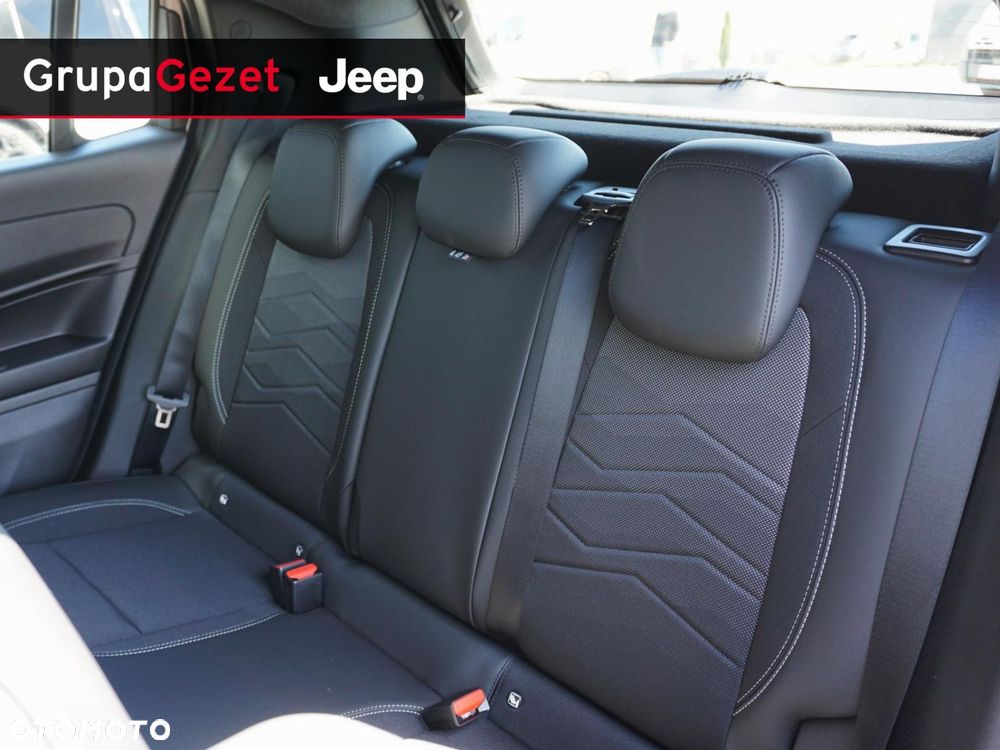 Jeep Avenger - 12
