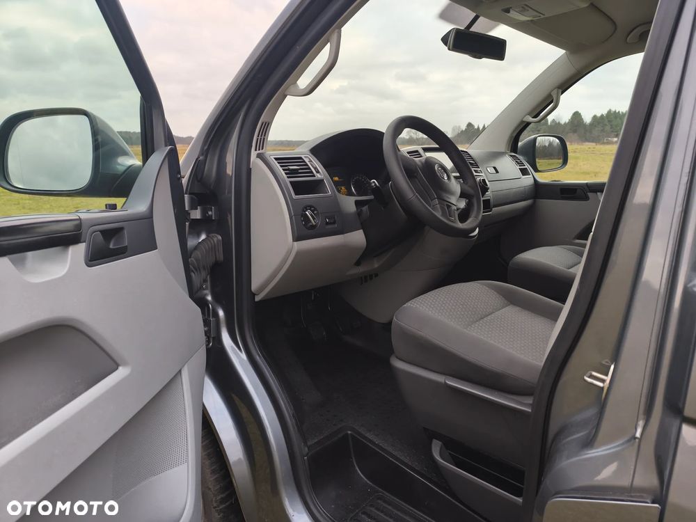 Volkswagen Transporter - 8