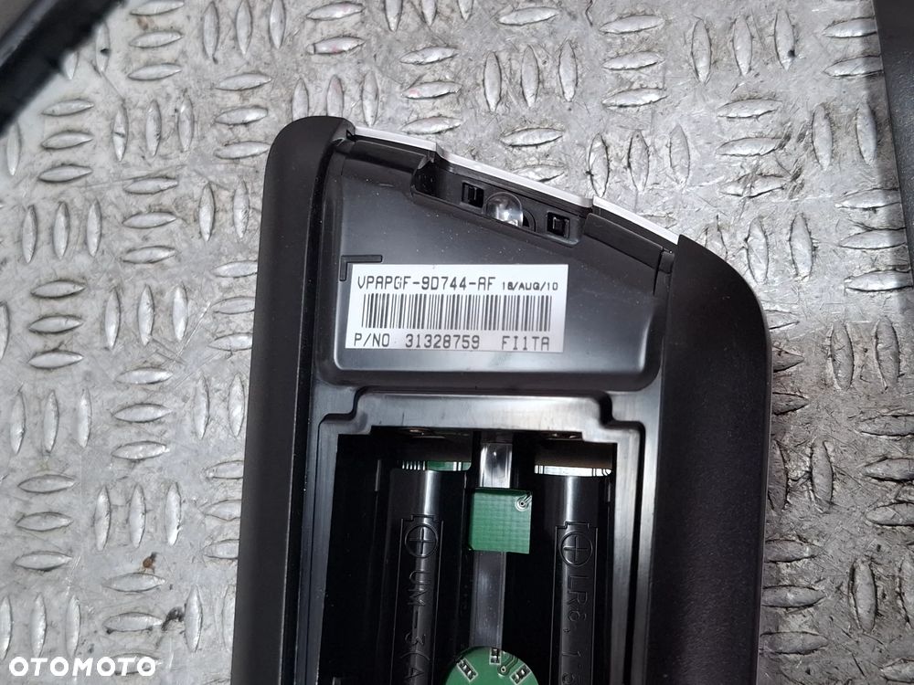 Pilot nawigacji Volvo S60 rok 2011 nr 31328759 - 2