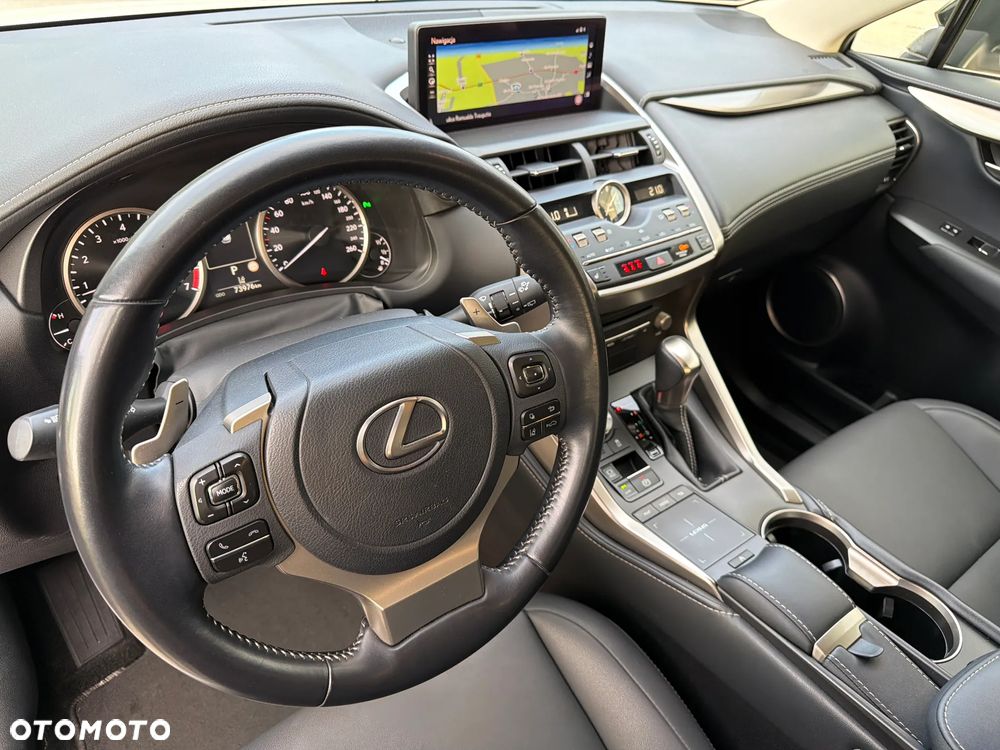 Lexus NX 300 F Impression AWD - 22