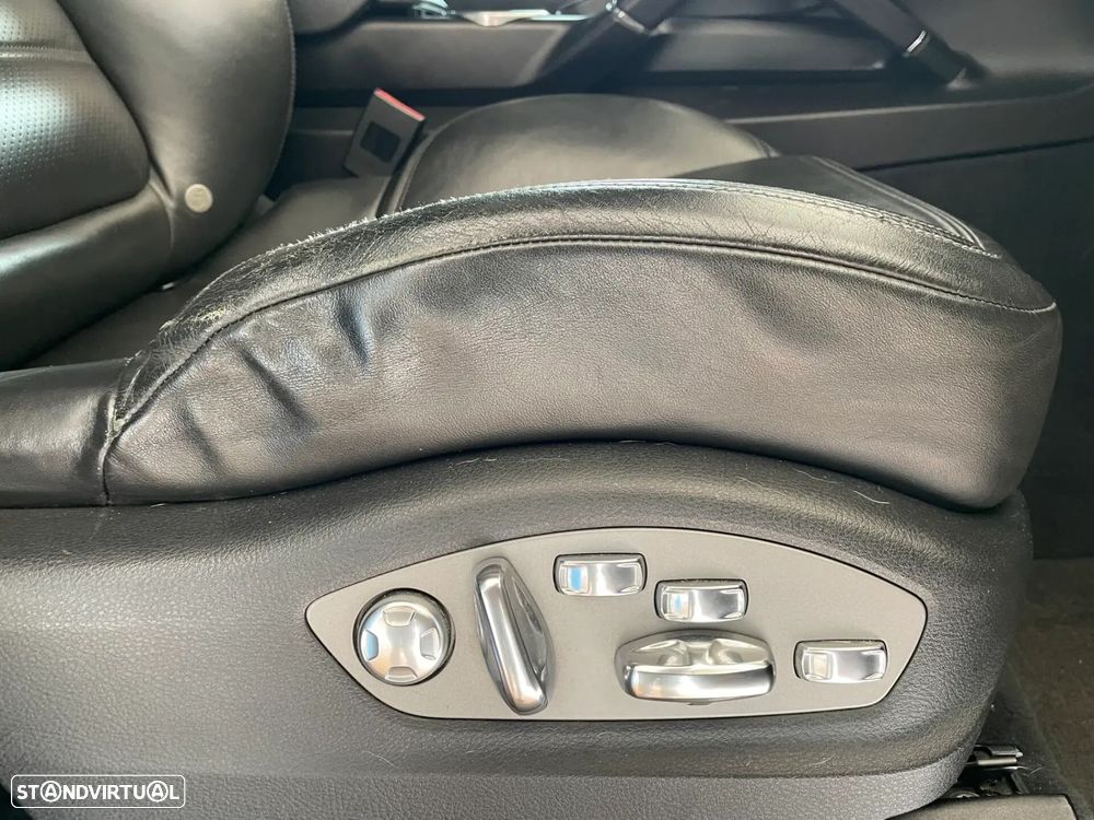 Porsche Cayenne - 33