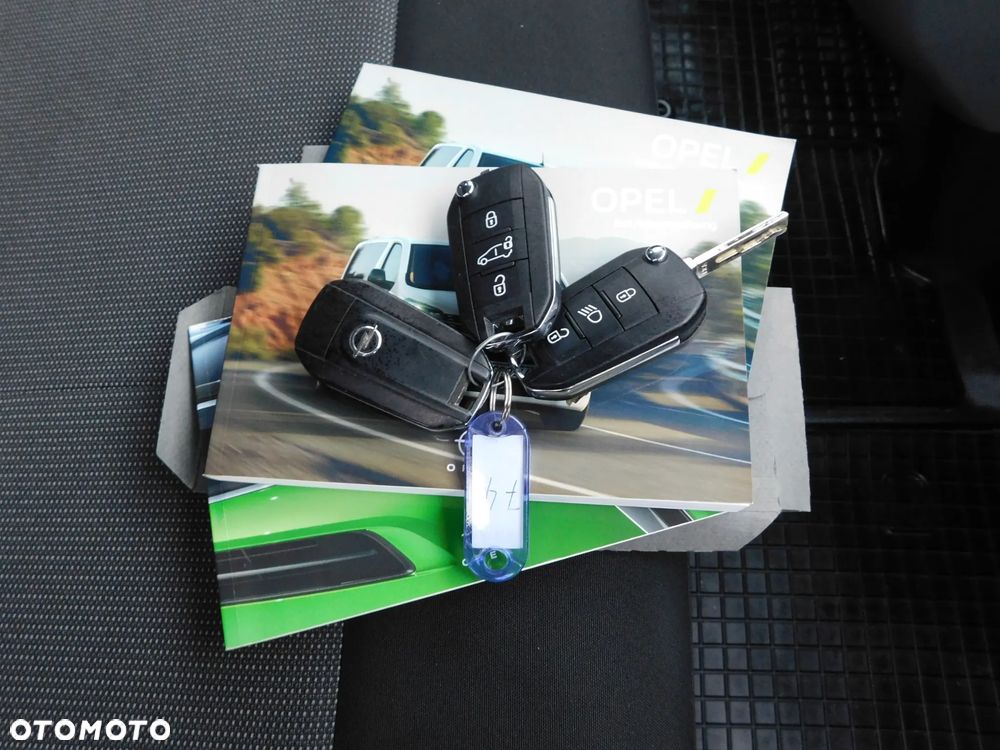 Opel Vivaro Long 3,0t (bryg.) - 19