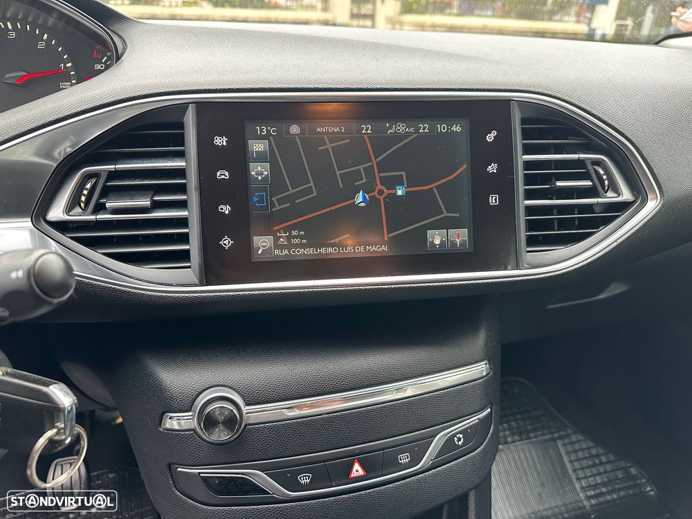 Peugeot 308 SW 1.6 BlueHDi Allure - 21