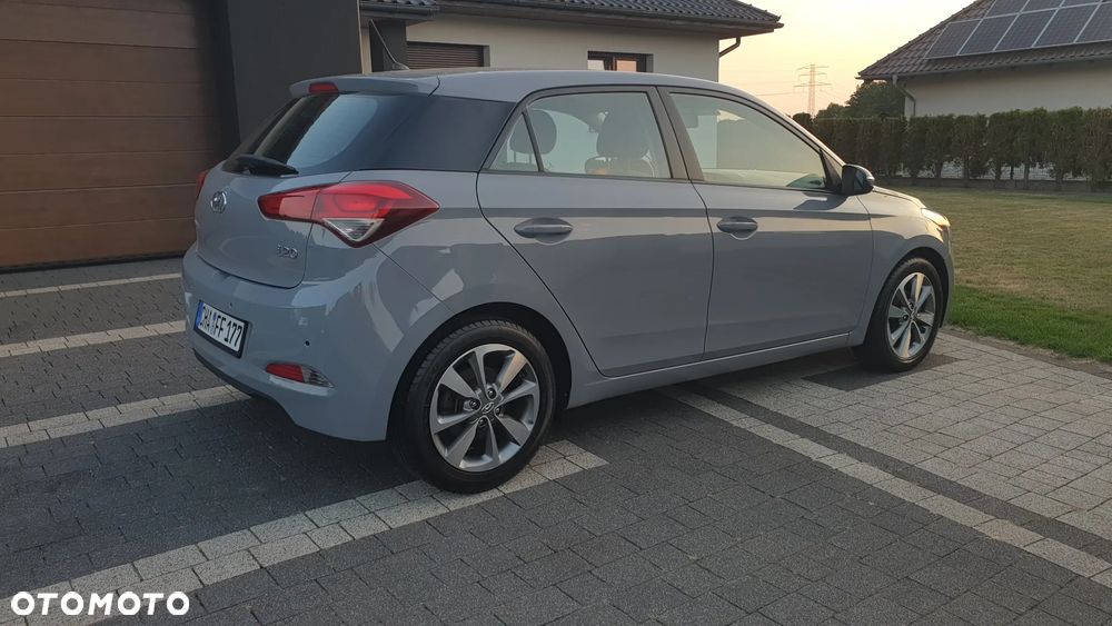 Hyundai i20 1.2 Intro Edition - 4