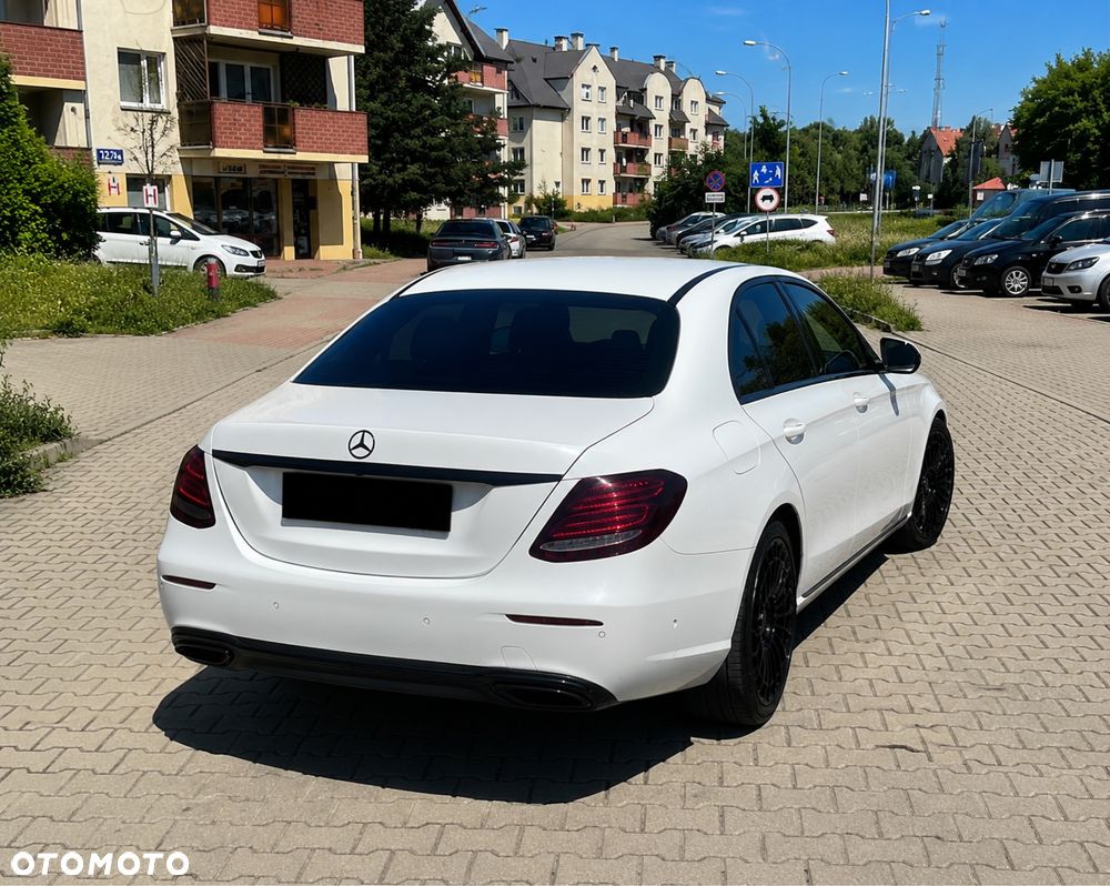 Mercedes-Benz Klasa E - 4