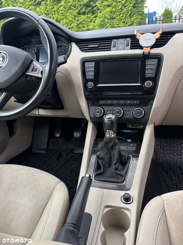 Skoda Octavia 2.0 TDI 4x4 Style - 19