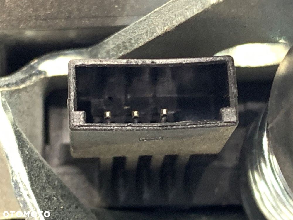 ZAMEK KLAPY TYŁ  SKODA OCTAVIA II Combi (1Z5) 2004 - 2013 1.6 75 kW [102 KM] benzyna 2004 - 2013 - 3