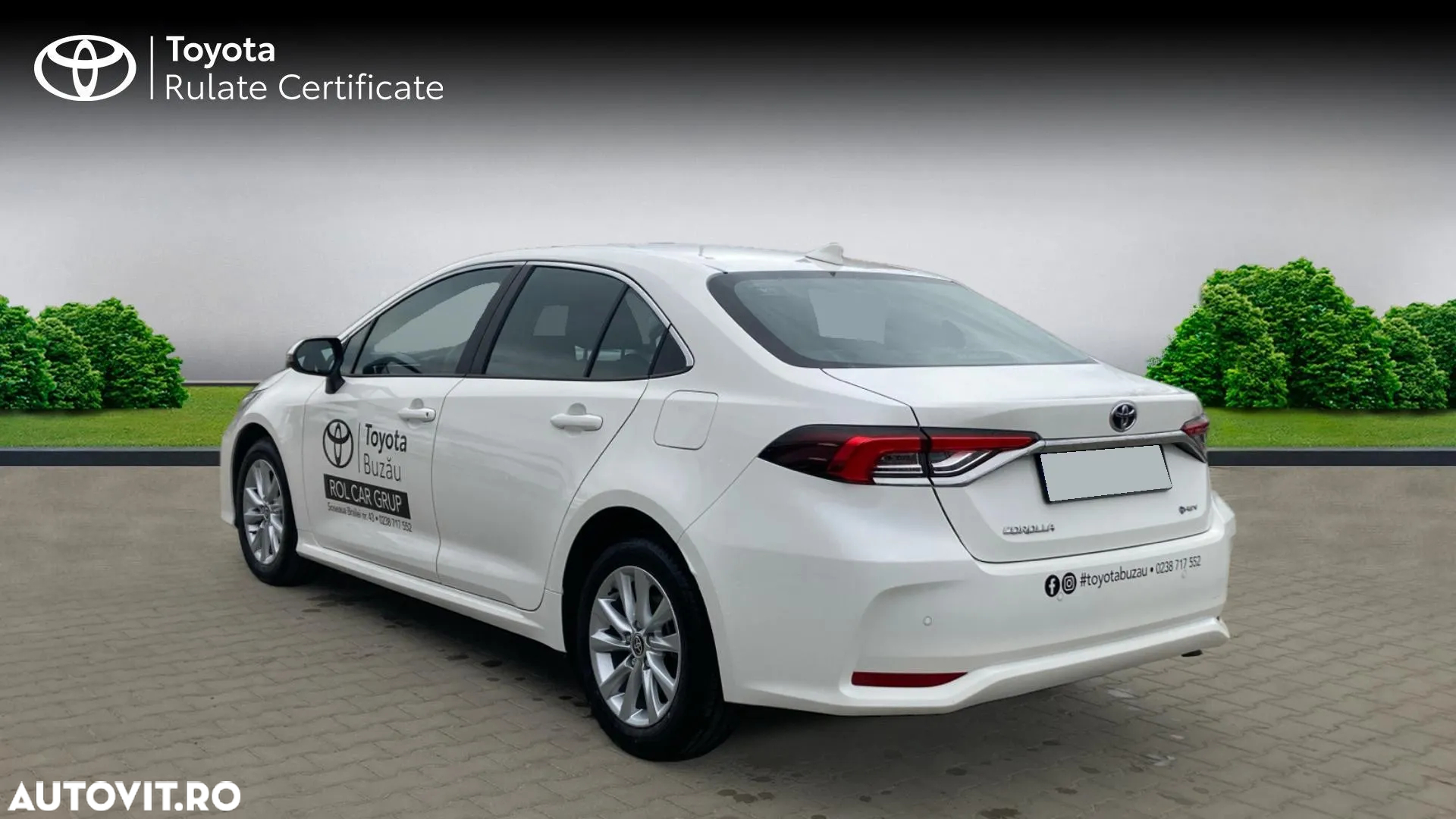 Toyota Corolla 1.8 HSD Business - 3