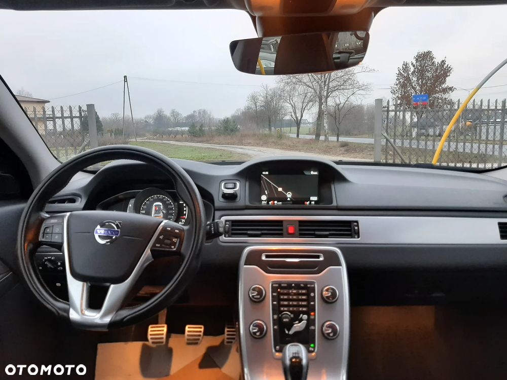 Volvo V70 D3 Summum - 28