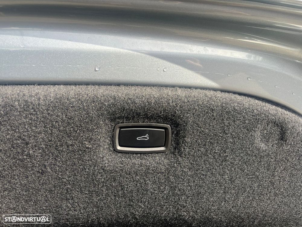 Porsche Taycan Standard - 9