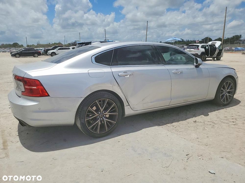 Volvo S90 T5 Geartronic Momentum - 4