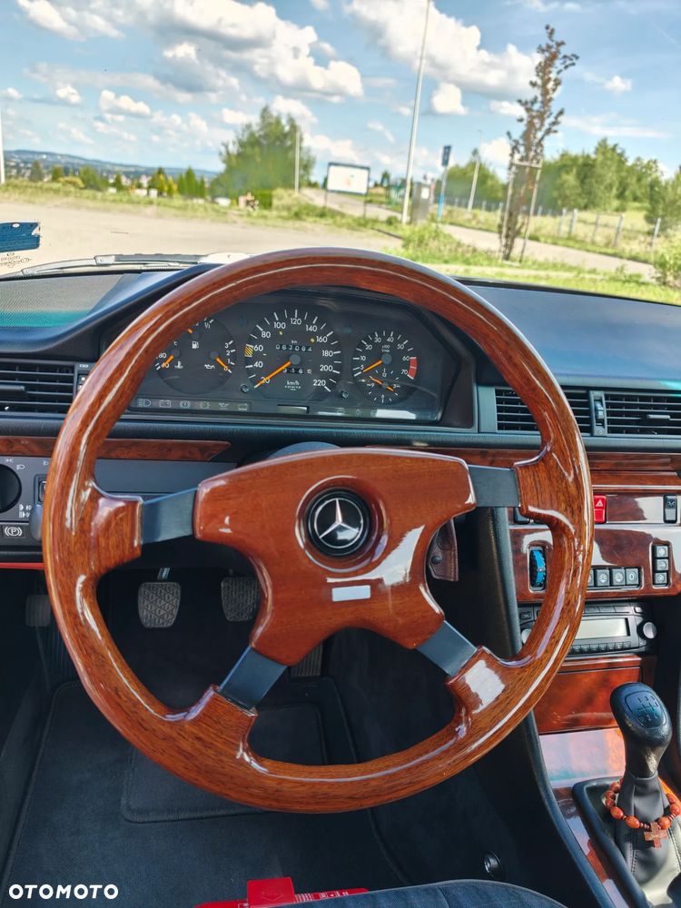 Mercedes-Benz W124 (1984-1993) - 9