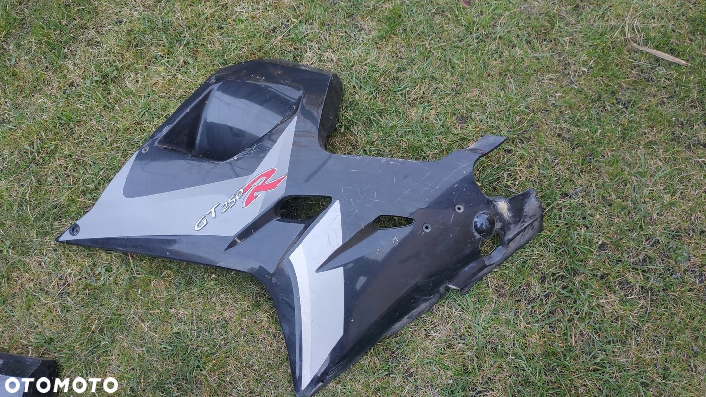 EU OSŁONA OWIEWKA BOK LEWA HYOSUNG GT 125 250R - 3