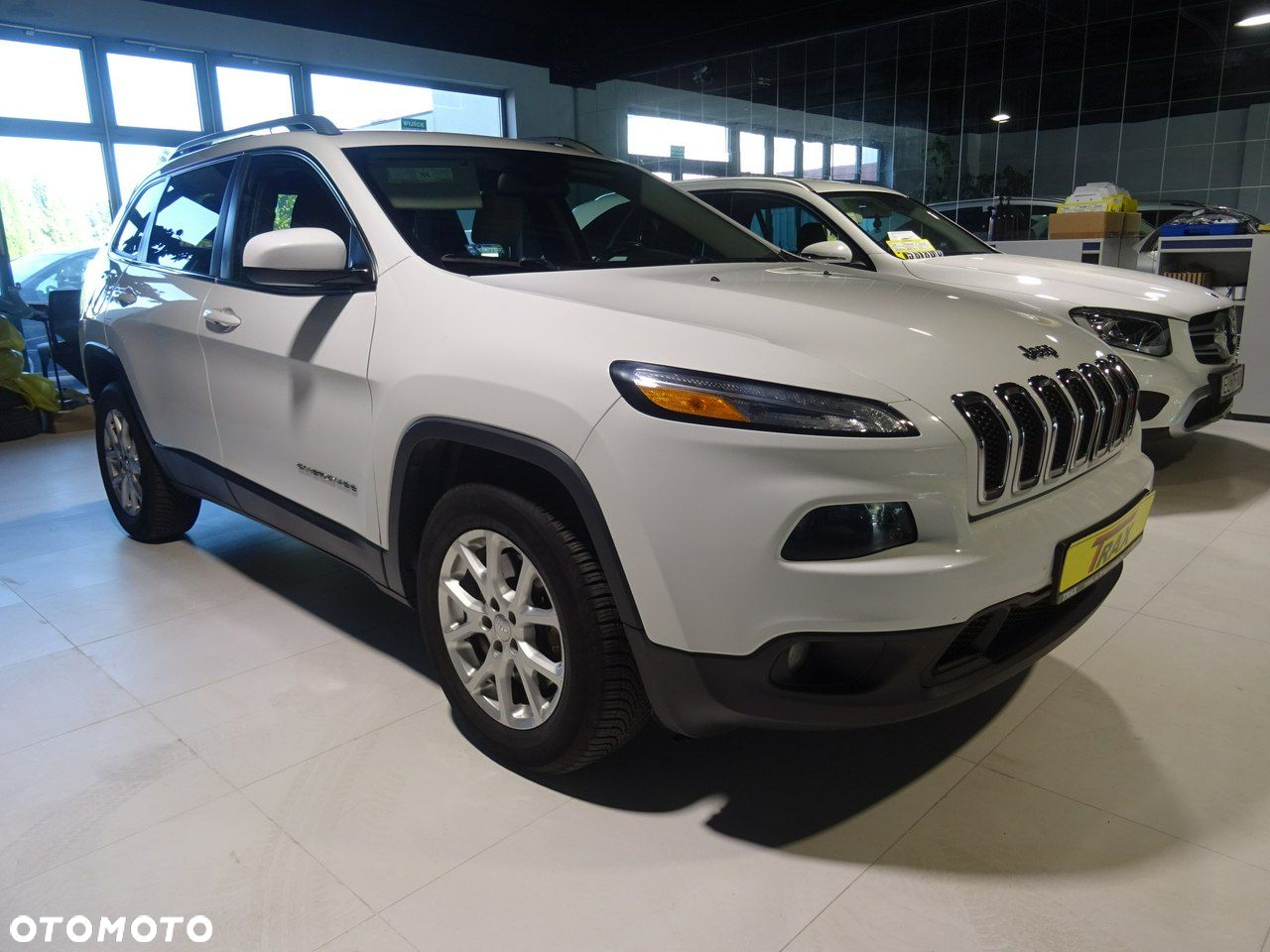 Jeep Cherokee - 2