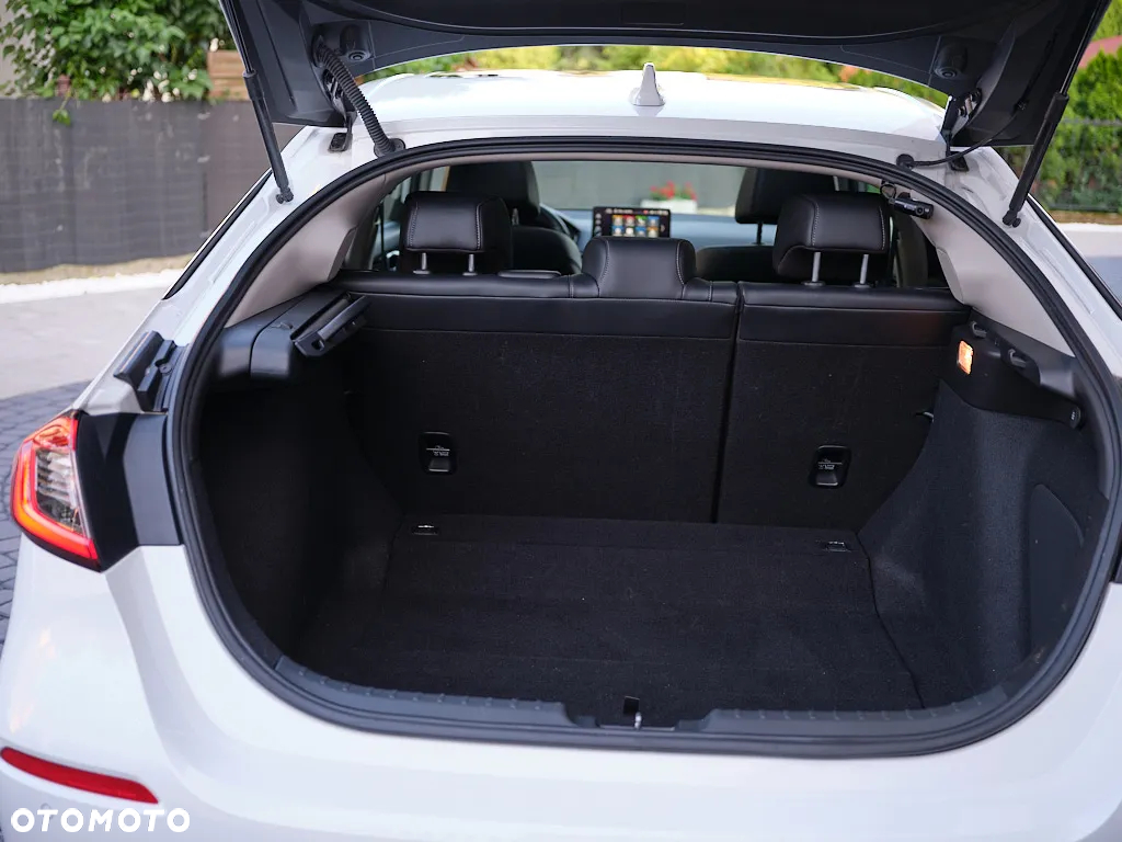 Honda Civic 2.0 i-MMD Advance BSI CVT - 18