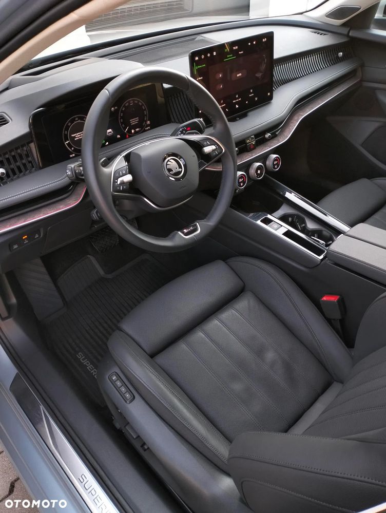Skoda Superb 2.0 TDI SCR 4x4 L&K DSG - 15