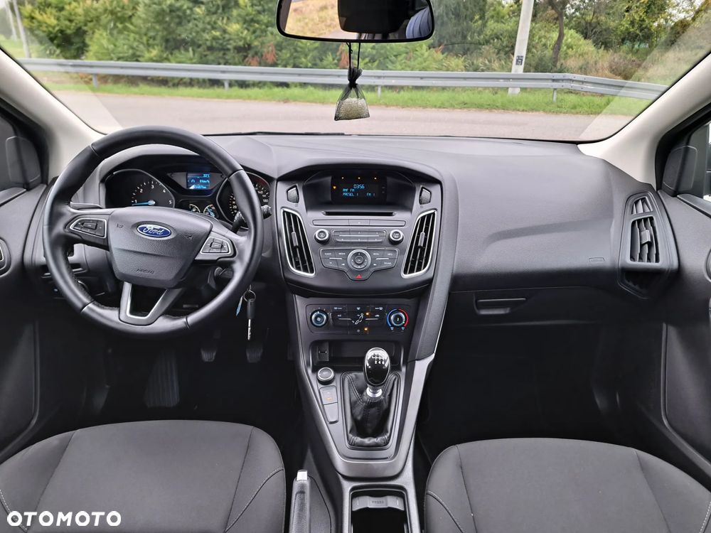 Ford Focus - 10