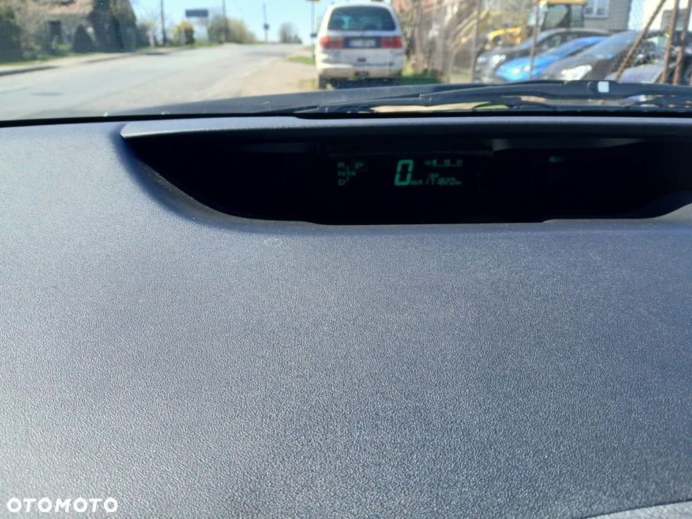 Toyota Prius 1.5 VVT-i Sol (nav) - 12