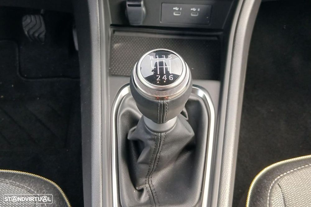 Renault Captur 1.0 TCe Techno - 10
