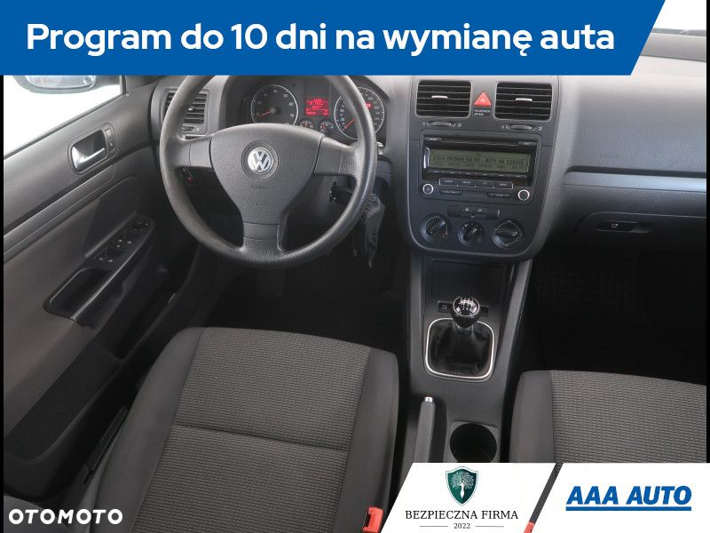Volkswagen Golf - 8