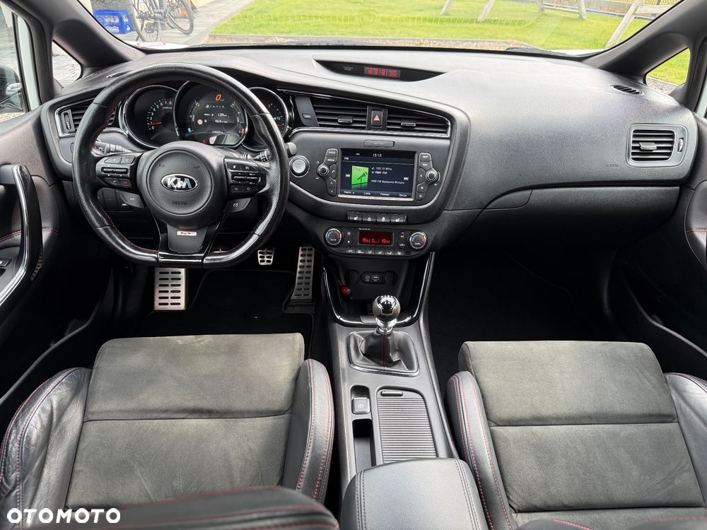 Kia Ceed 1.6 T-GDI GT-Track - 4