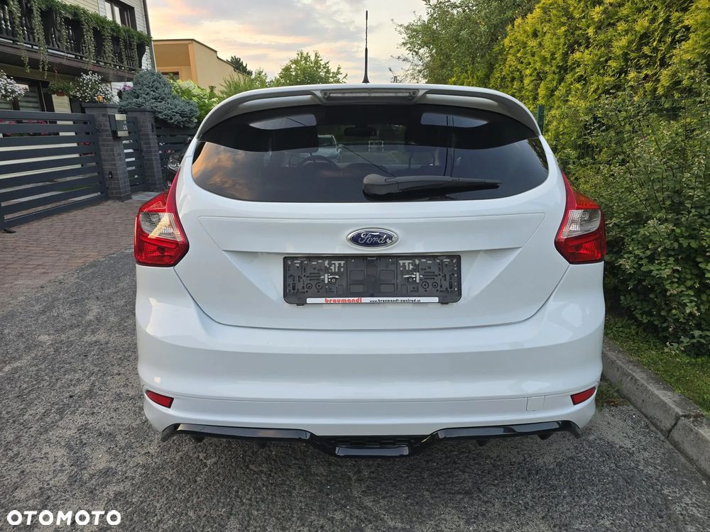 Ford Focus 1.0 EcoBoost 99g Trend Sport - 11