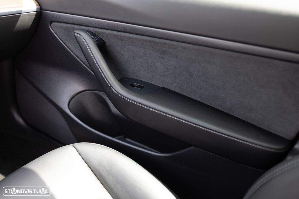 Tesla Model 3 Standard RWD Plus - 11