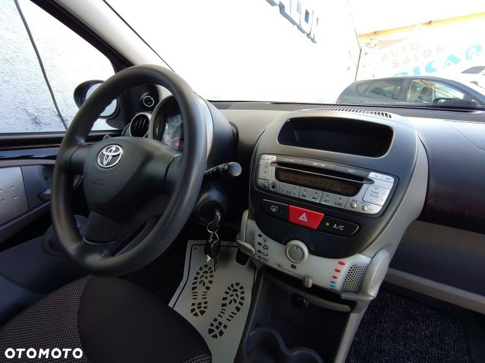 Toyota Aygo - 11