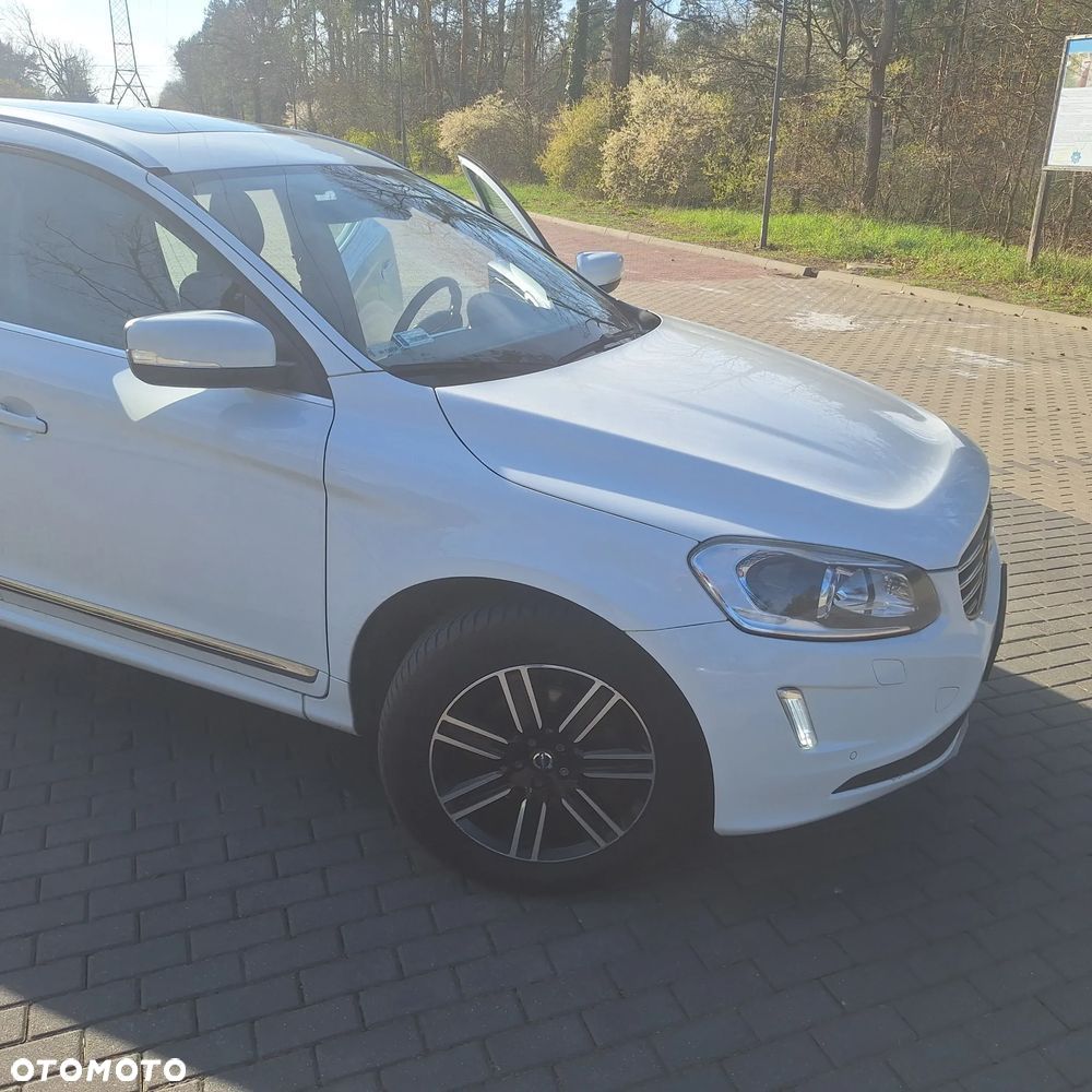 Volvo XC 60 D4 AWD Summum - 3