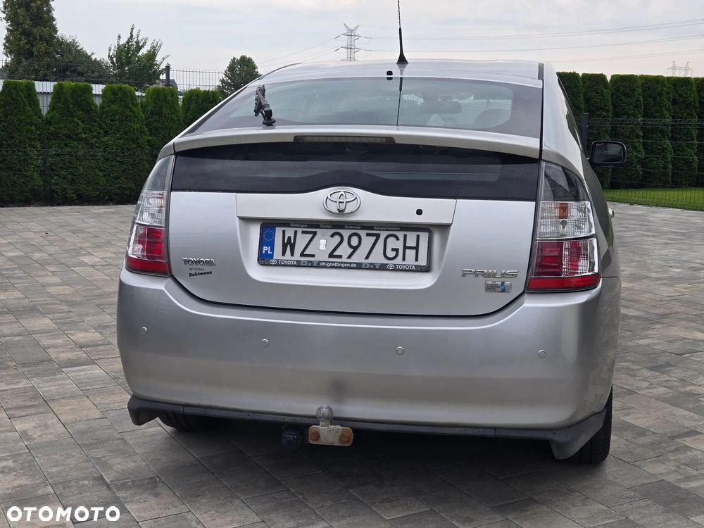 Toyota Prius 1.5 VVT-i Sol - 4