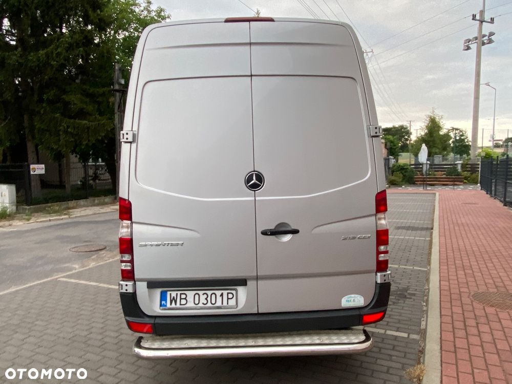 Mercedes-Benz Sprinter - 7