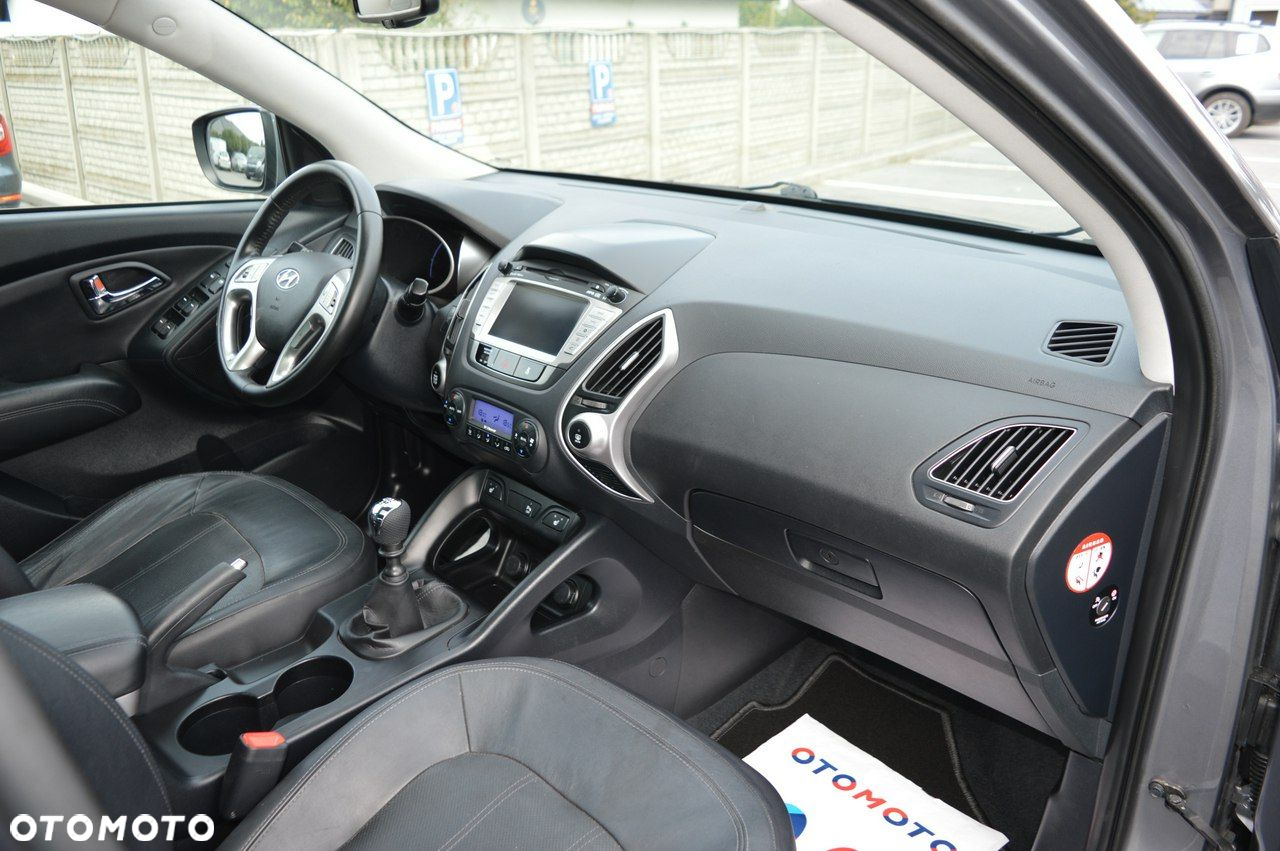 Hyundai ix35 1.7 CRDi Premium 2WD - 24
