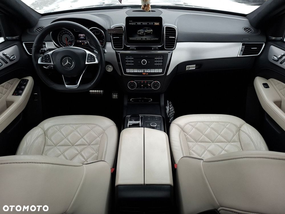 Mercedes-Benz GLE - 11