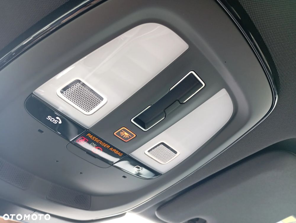 Volvo XC 60 B4 D AWD Ultimate Dark - 32